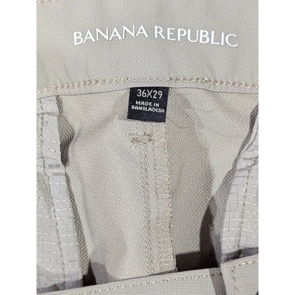 Banana Republic Motion Tech Hybrid‎ Pant Men's 36 Zip Pocket Lightweight Khaki